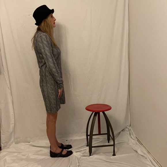 ***Sale***Michael Kors Grey lightweight sweater dress ~ size M - Picture 3 of 4